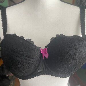 EUC 28FF Comexim Cindy Black Padded Plunge Polish Bra